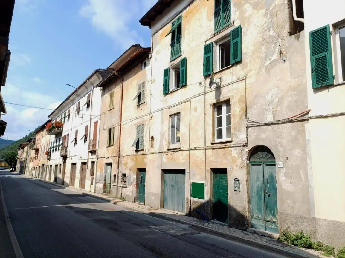 Appartamento in vendita a Isola del Cantone
