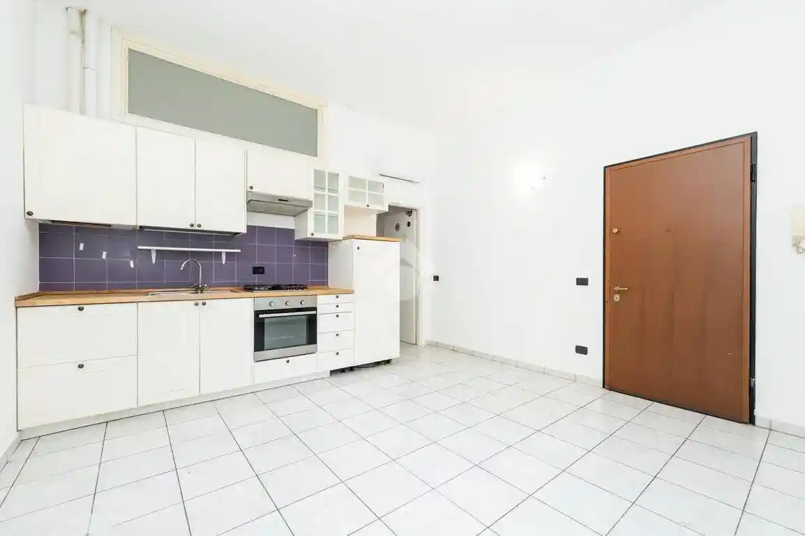 Trilocale via Gardone 19, Corvetto, Milano - foto 3