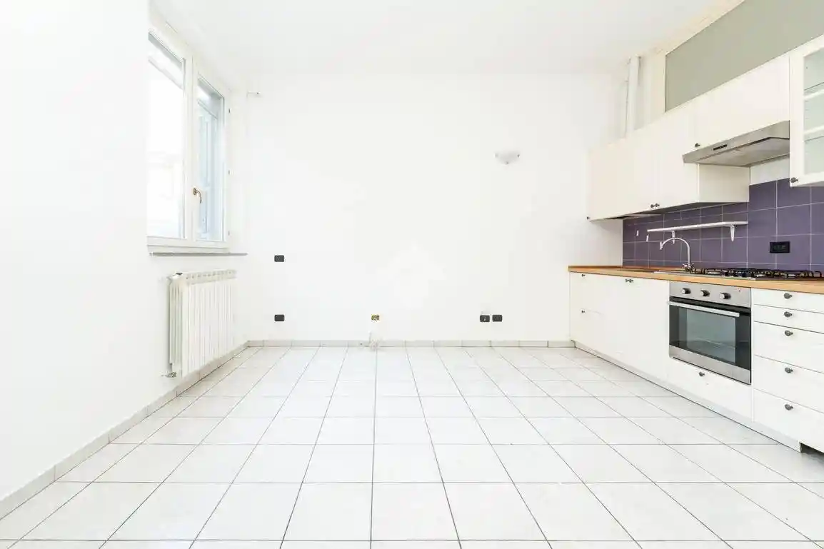 Trilocale via Gardone 19, Corvetto, Milano - foto 4