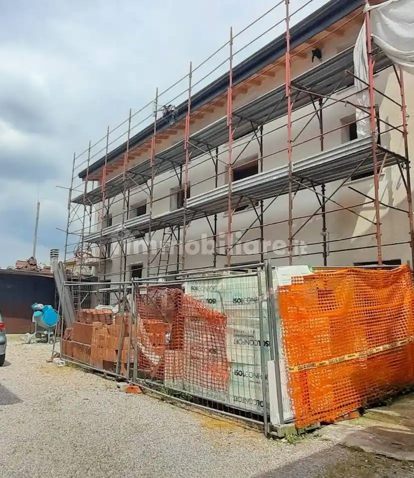 Appartamento in vendita a Pescantina