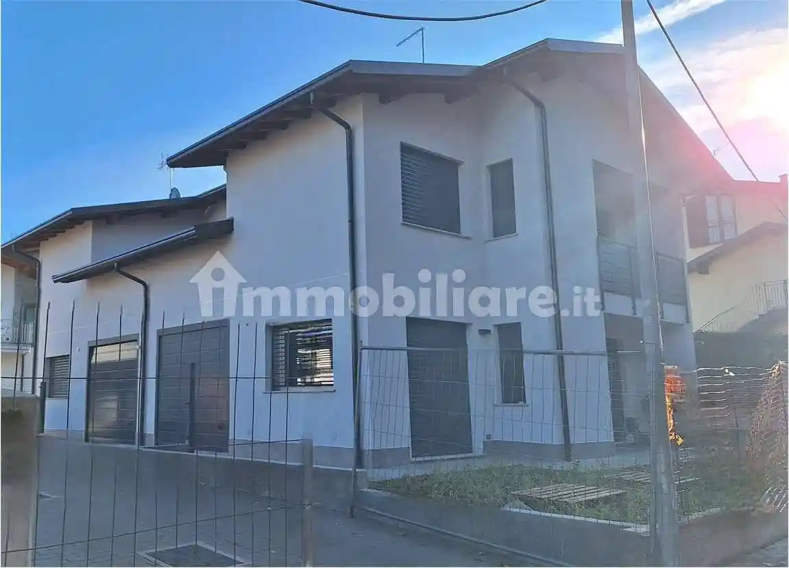 Casa indipendente in vendita a Villa Guardia