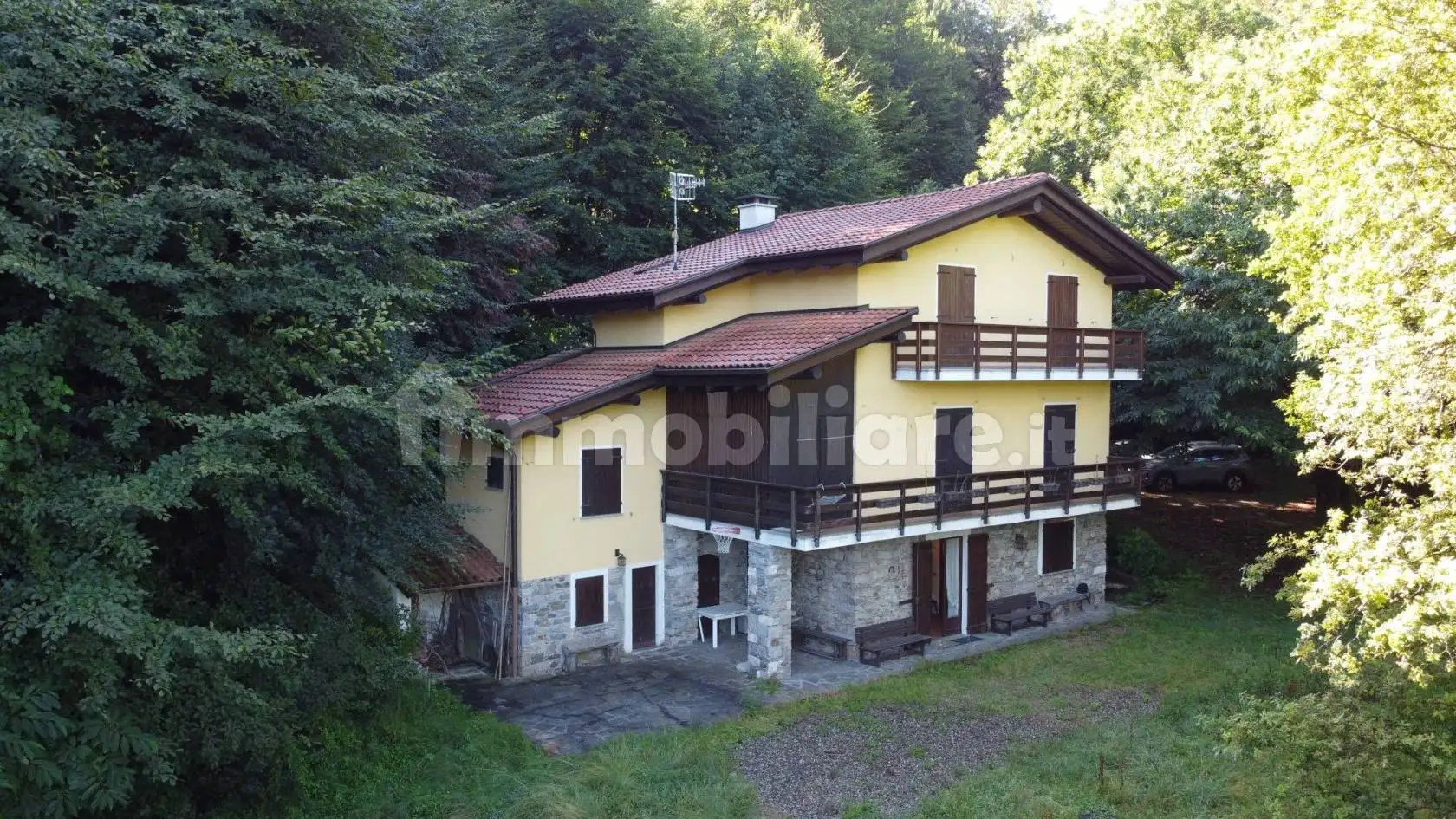 Villa in vendita a Brovello-Carpugnino