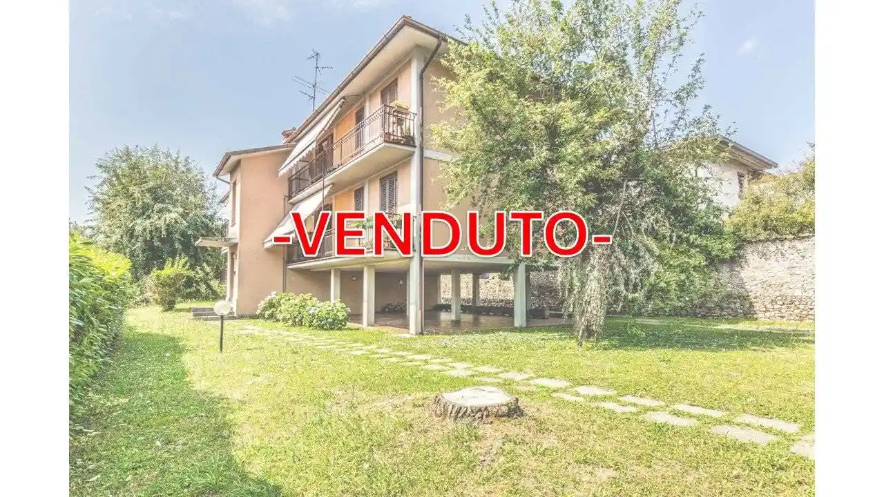 Appartamento in vendita a Inverigo