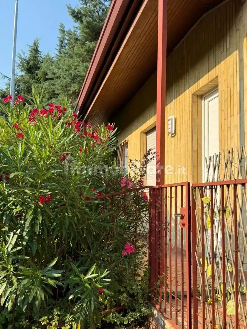 Villetta a schiera in vendita a Castelletto Sopra Ticino