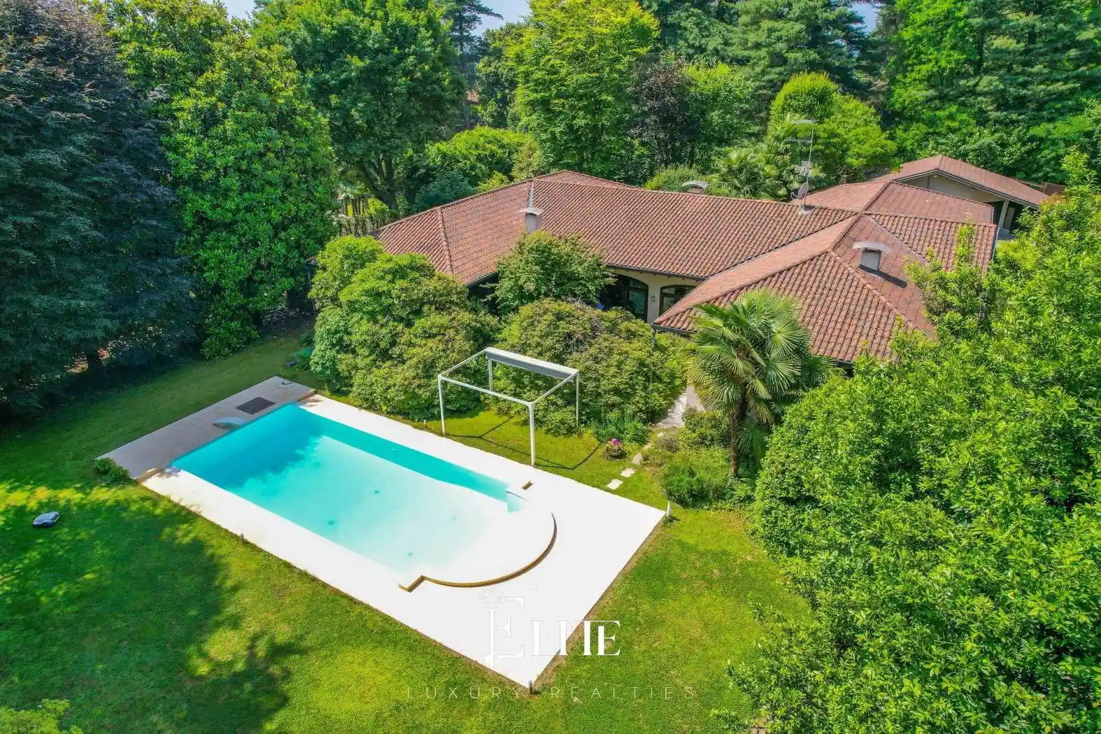 Villa in vendita a Somma Lombardo