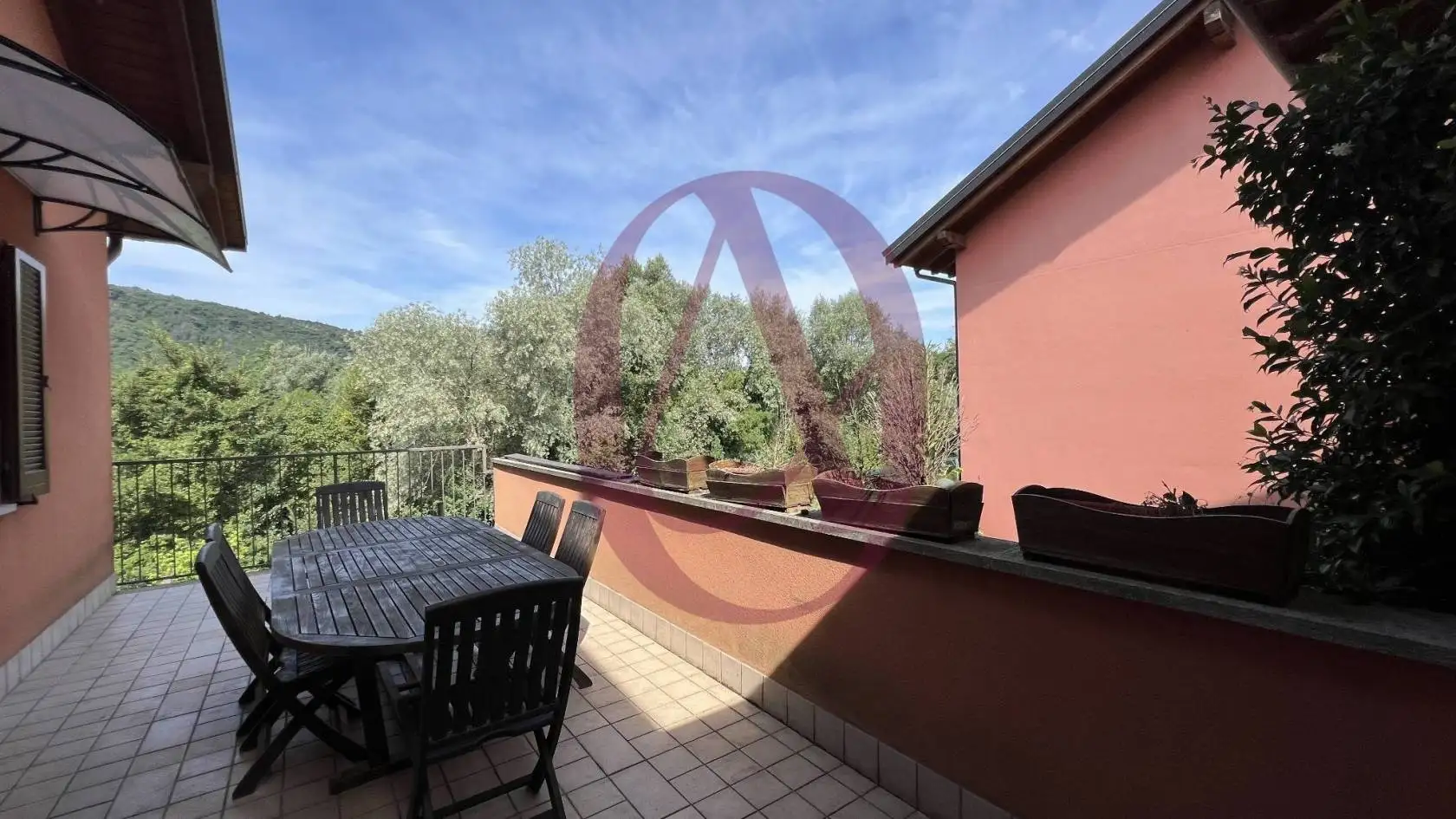 Villa in vendita a Ternate