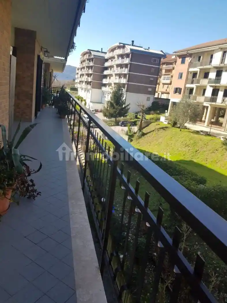 Quadrilocale via Lorenzo Ferrante 66, A. Annarumma, A. Gasperi, F. Tedesco, Avellino - foto 2