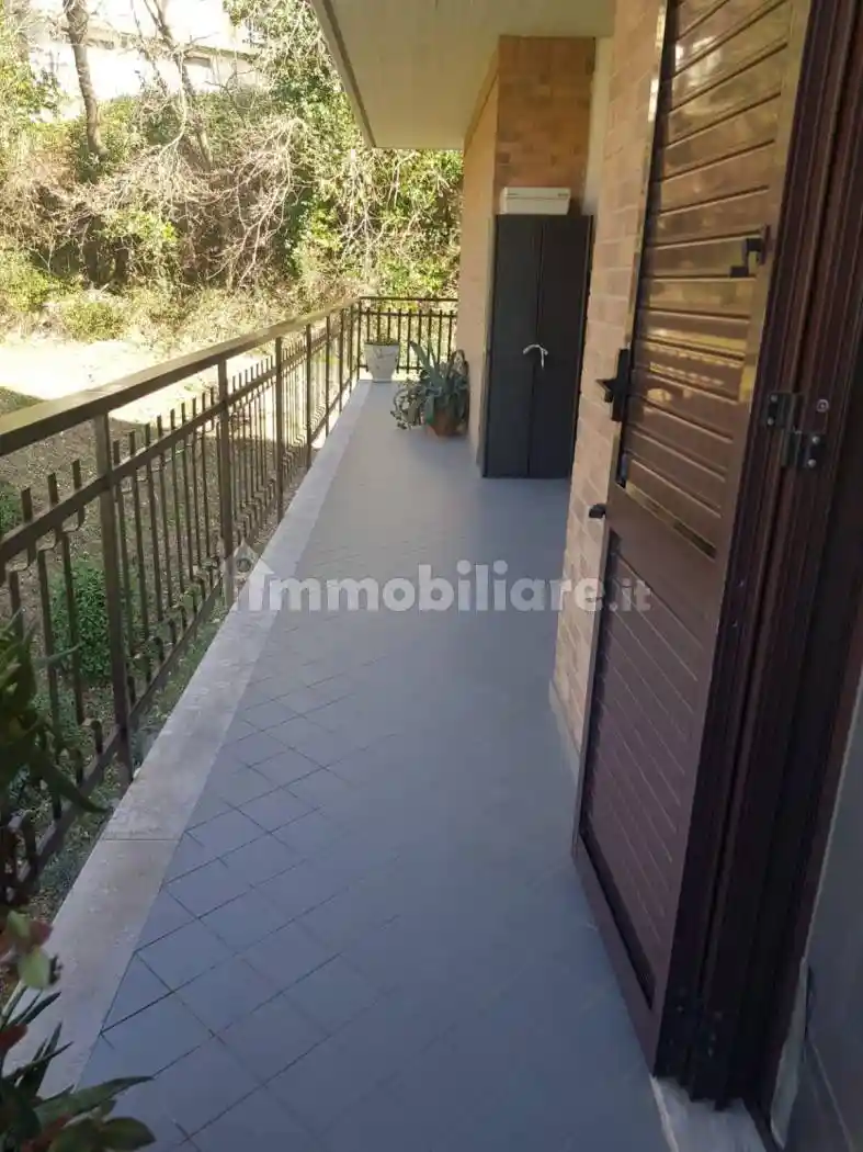 Quadrilocale via Lorenzo Ferrante 66, A. Annarumma, A. Gasperi, F. Tedesco, Avellino - foto 5