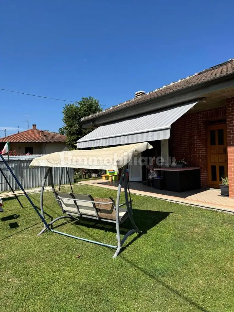 Villa in vendita a Pocapaglia