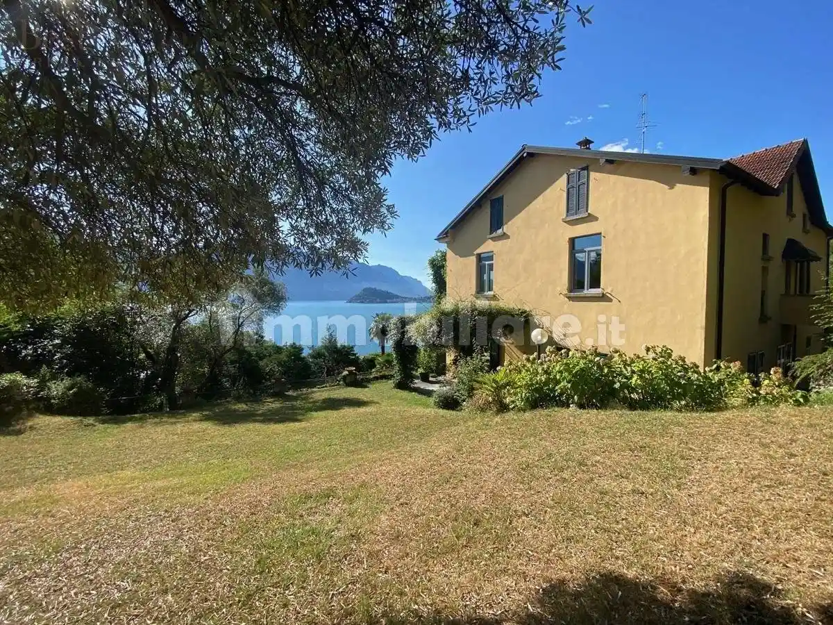 Appartamento in vendita a Menaggio