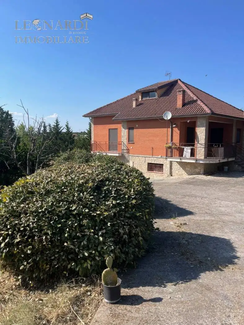 Villa in vendita a Avigliano