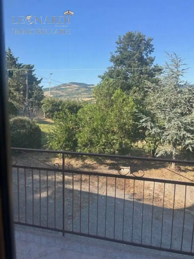 Villa unifamiliare, ottimo stato, 248 m², Avigliano - foto 4