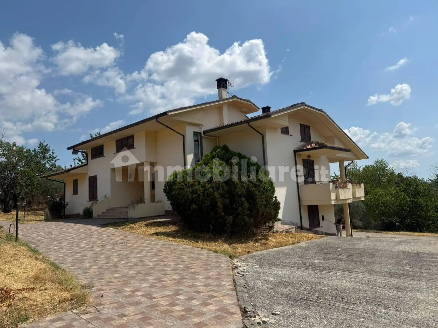 Villa in vendita a Colledara