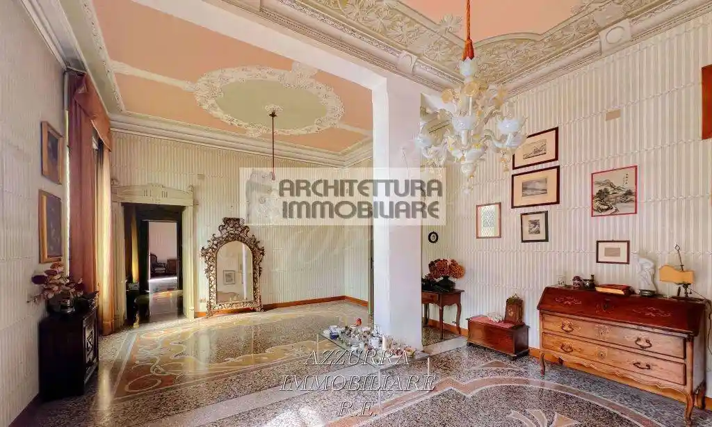 Appartamento in vendita a Savona