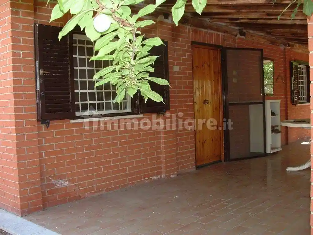 Villa in vendita a Ardea