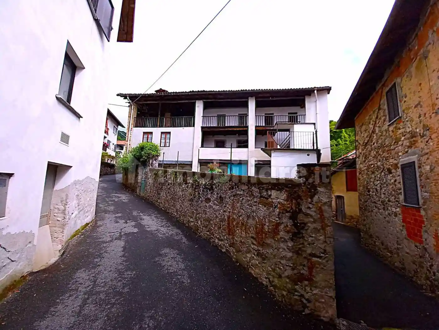 Rustico - Casale in vendita a Borgosesia