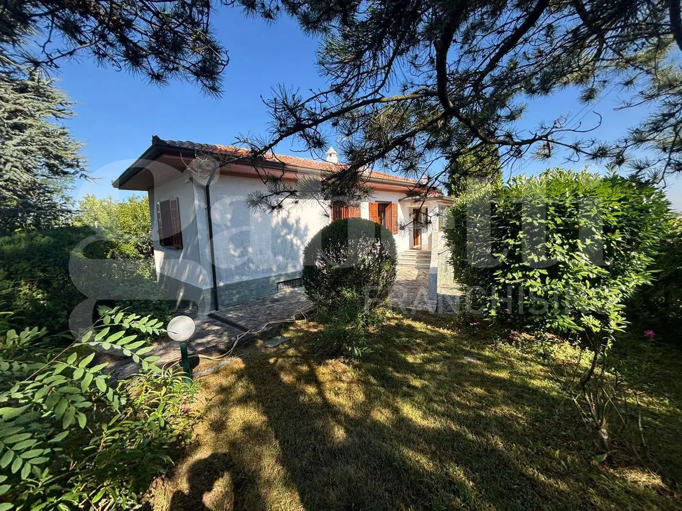 Villa in vendita a Colli Verdi