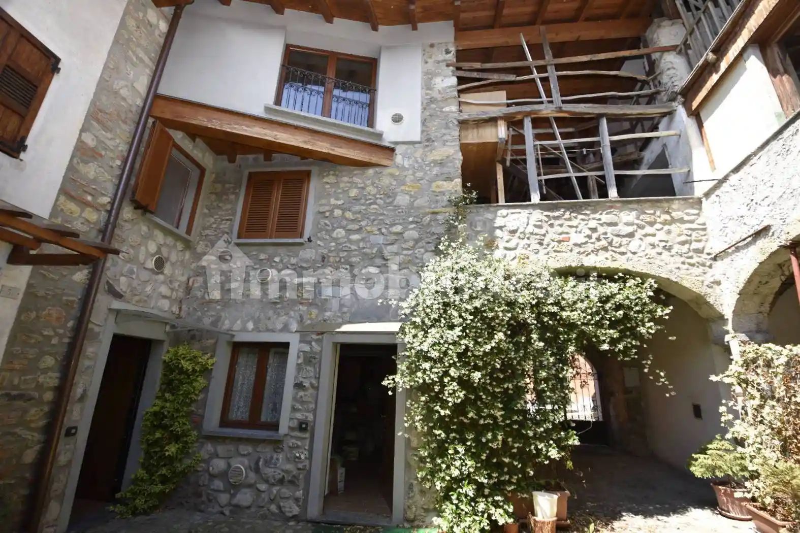 Appartamento in vendita a Cremeno