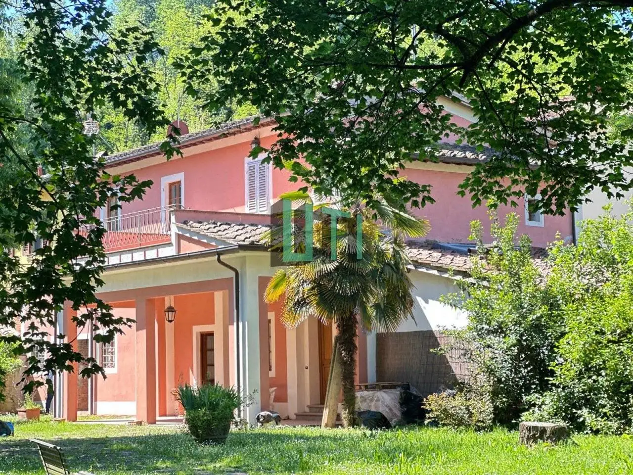 Villa in vendita a Figline e Incisa Valdarno