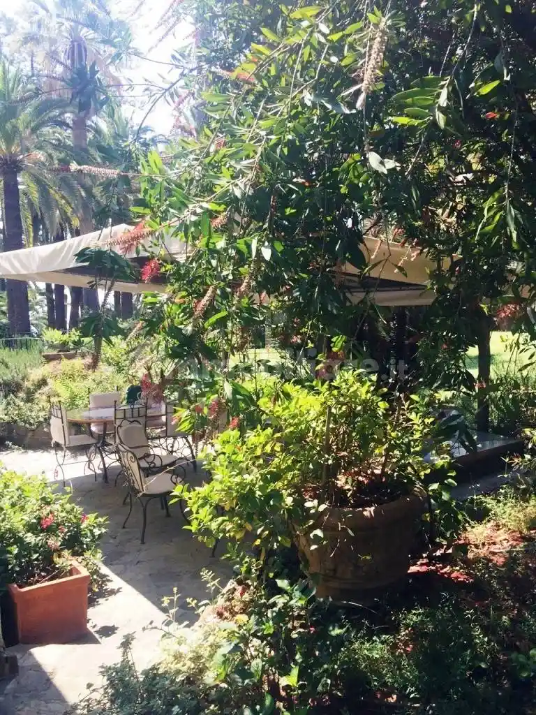 Villa in vendita a Sanremo