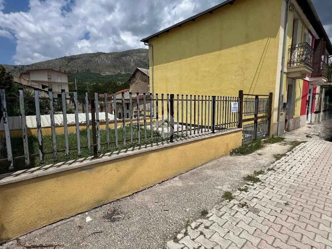 Casa indipendente in vendita a Avezzano