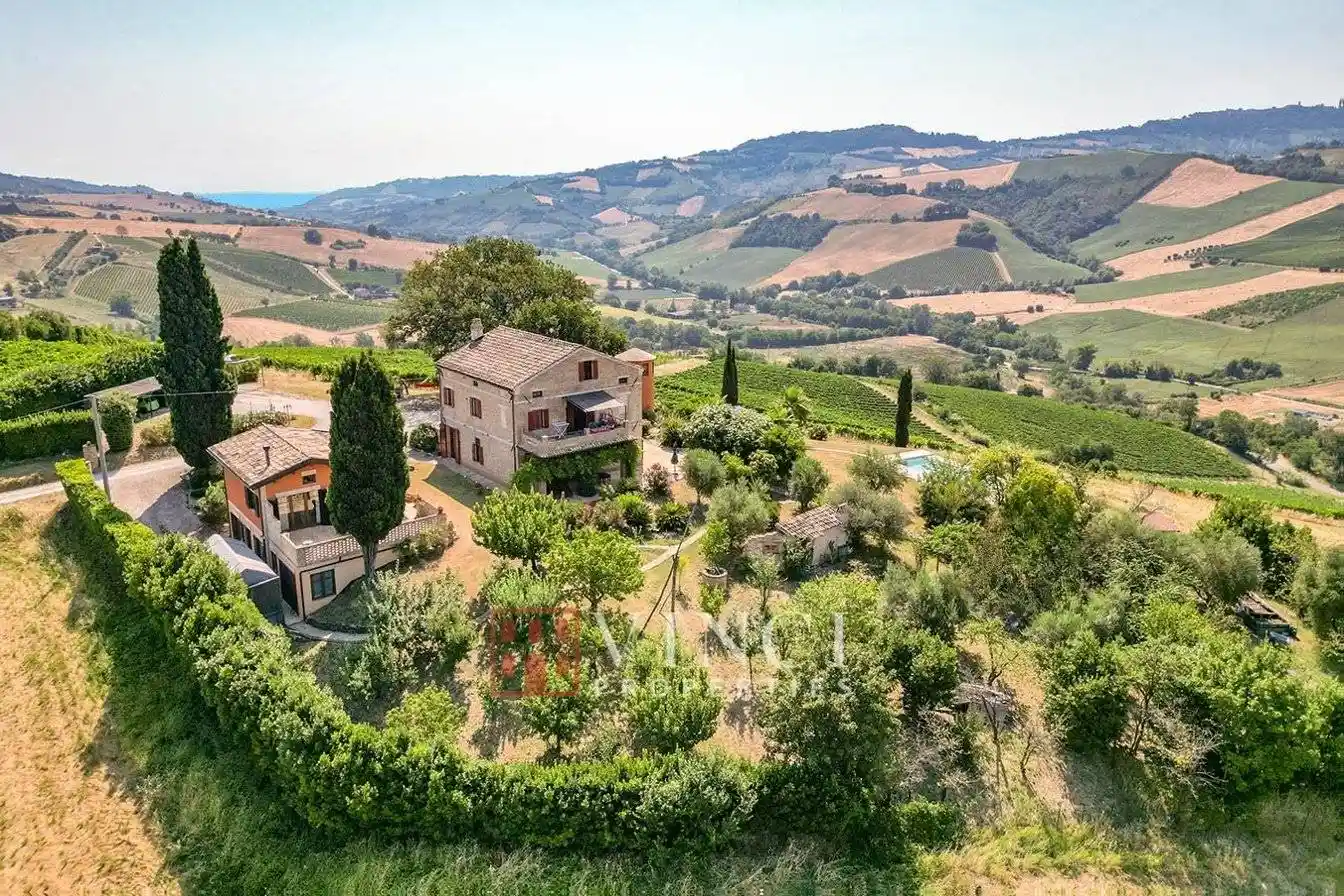 Rustico - Casale in vendita a Montefiore dell'Aso