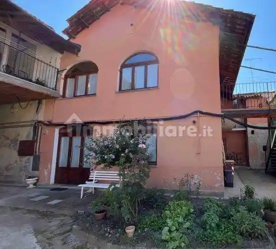 Casa indipendente in vendita a Cherasco