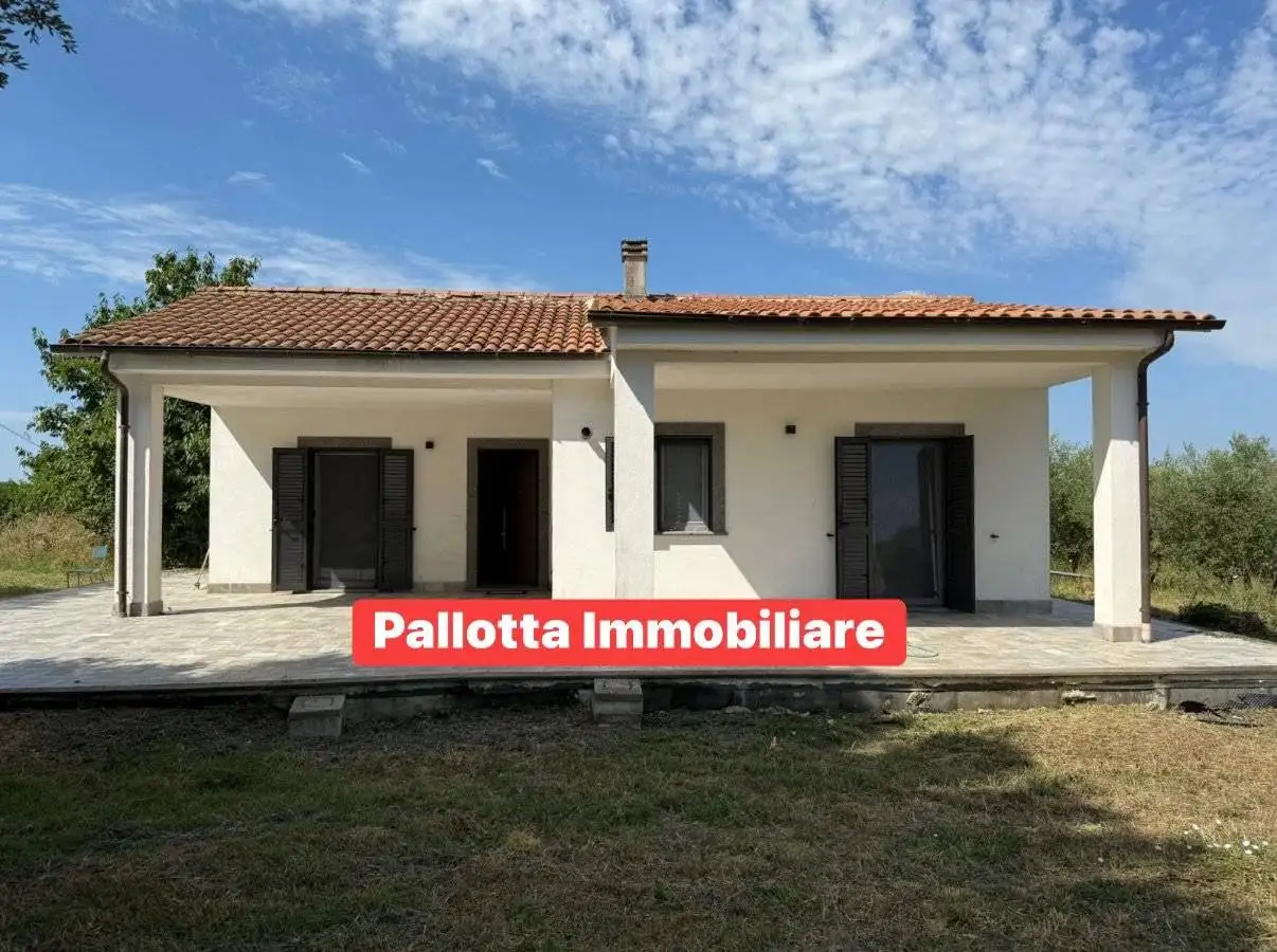 Villa in vendita a Ischia di Castro