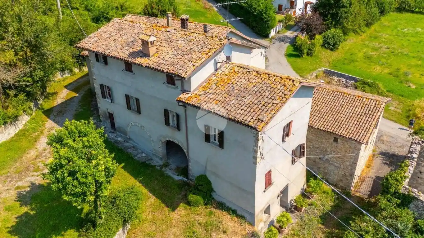 Casa indipendente in vendita a Langhirano