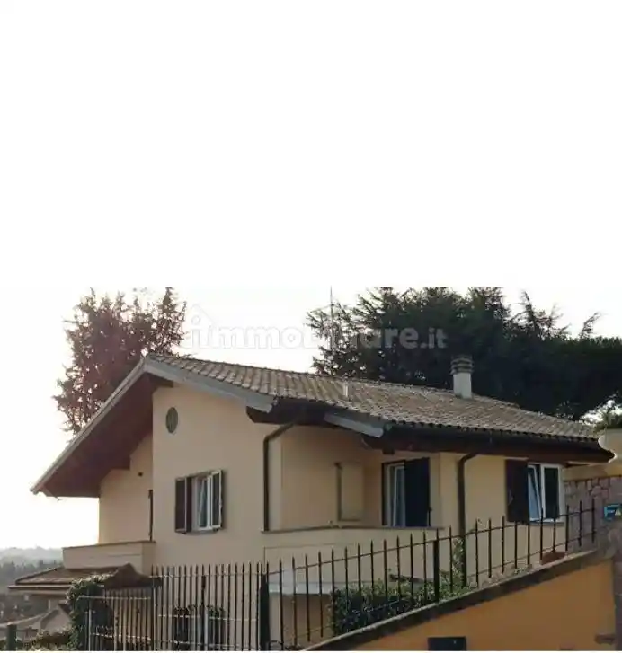 Villa in vendita a Bassano Romano