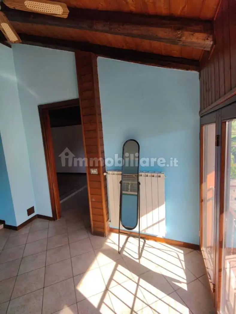 Mansarda via Giuseppe Mazzini, Caravate - foto 3