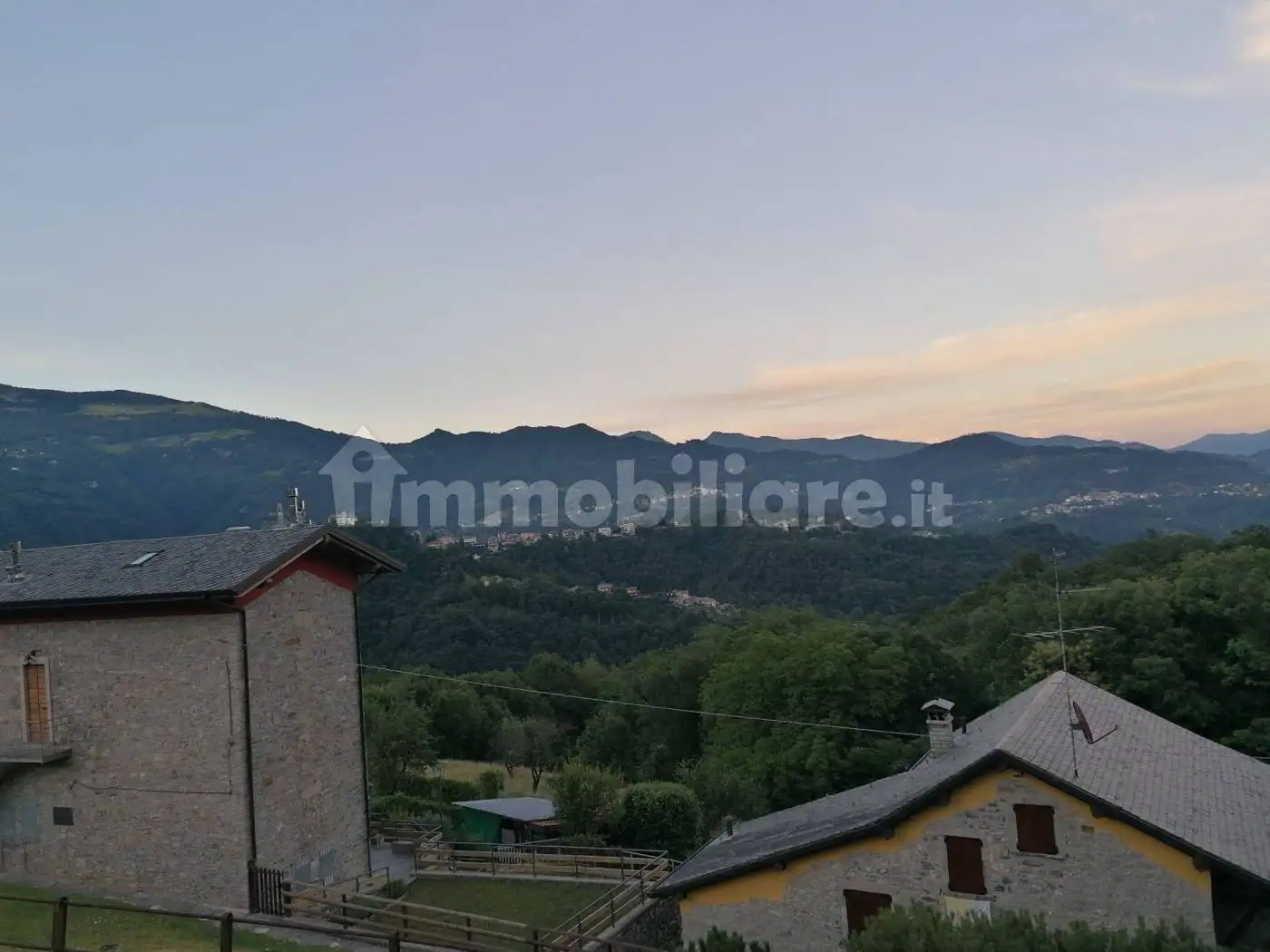 Appartamento in affitto a Sant'Omobono Terme