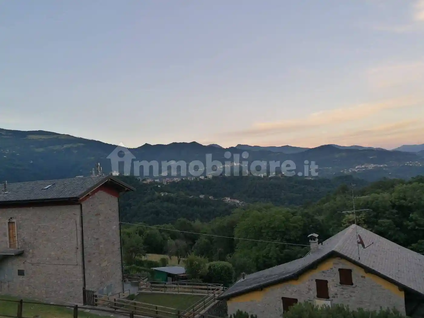 Appartamento in affitto a Sant'Omobono Terme