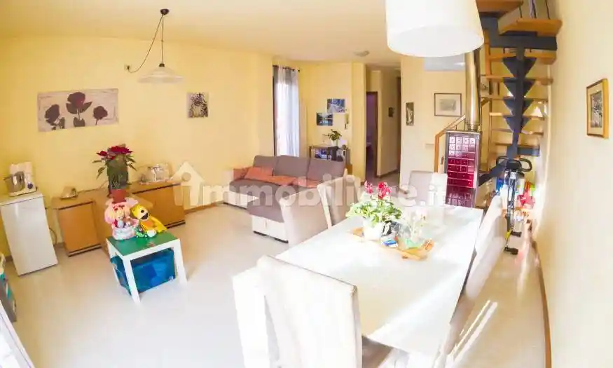 Appartamento in vendita a Trecastelli