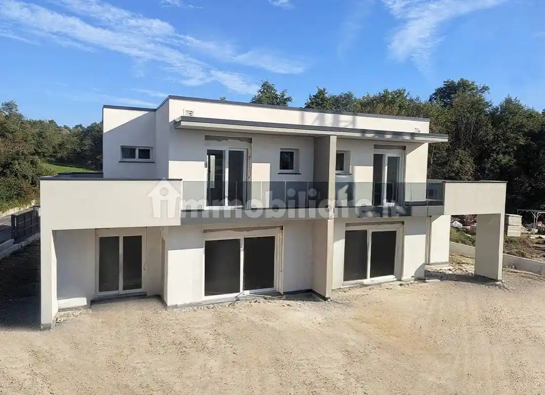 Villa bifamiliare via Delle Ginestre  22020, Bizzarone - foto 2