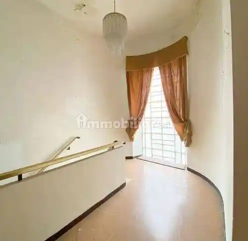 Palazzo - Edificio in vendita a Tresignana