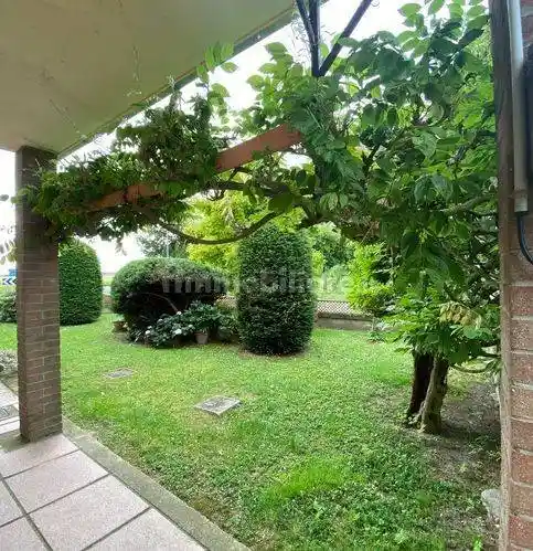 Casa indipendente in vendita a Tresignana