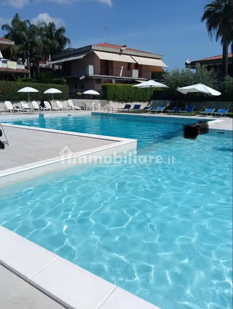 Appartamento in vendita a Acireale