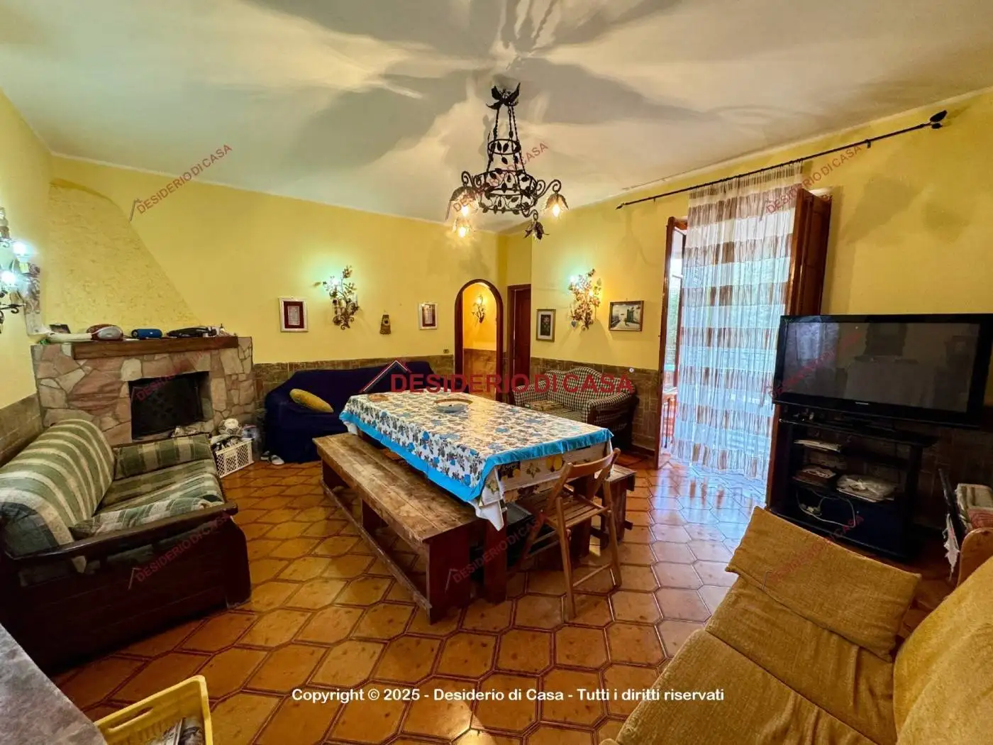 Villa in vendita a Santa Cristina Gela