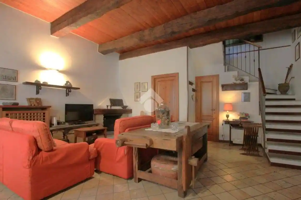 Casa indipendente - foto 2