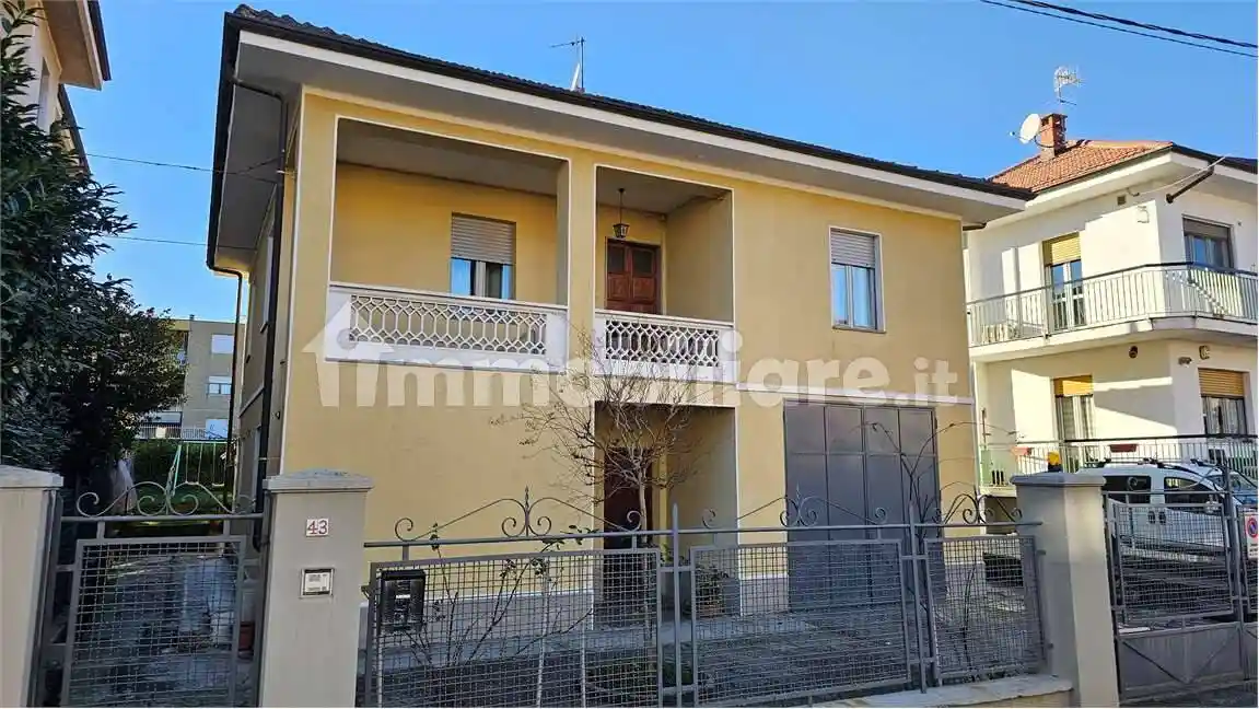 Villa in vendita a Pinerolo