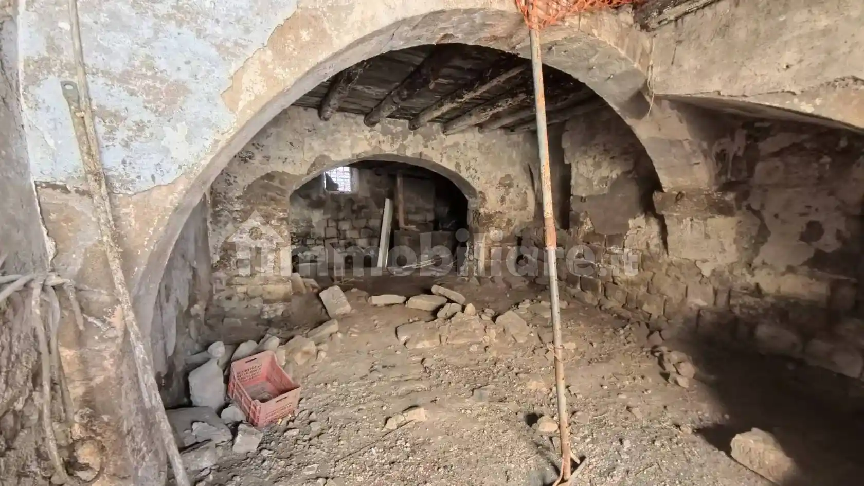 Palazzo - Edificio in vendita a Viterbo