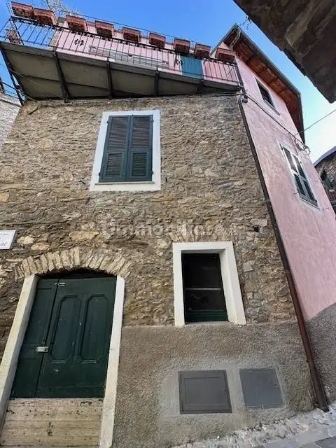 Rustico via Maggiore, Vecersio, Castelvecchio di Rocca Barbena - foto 2
