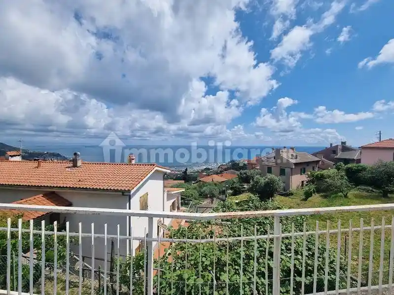 Trilocale via alla Croce, Castagnabuona, Varazze - foto 3