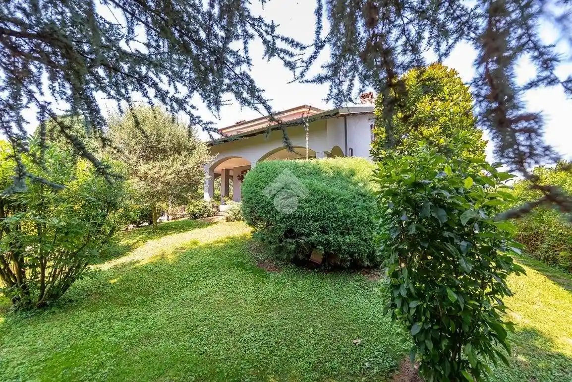 Villa in vendita a Rescaldina