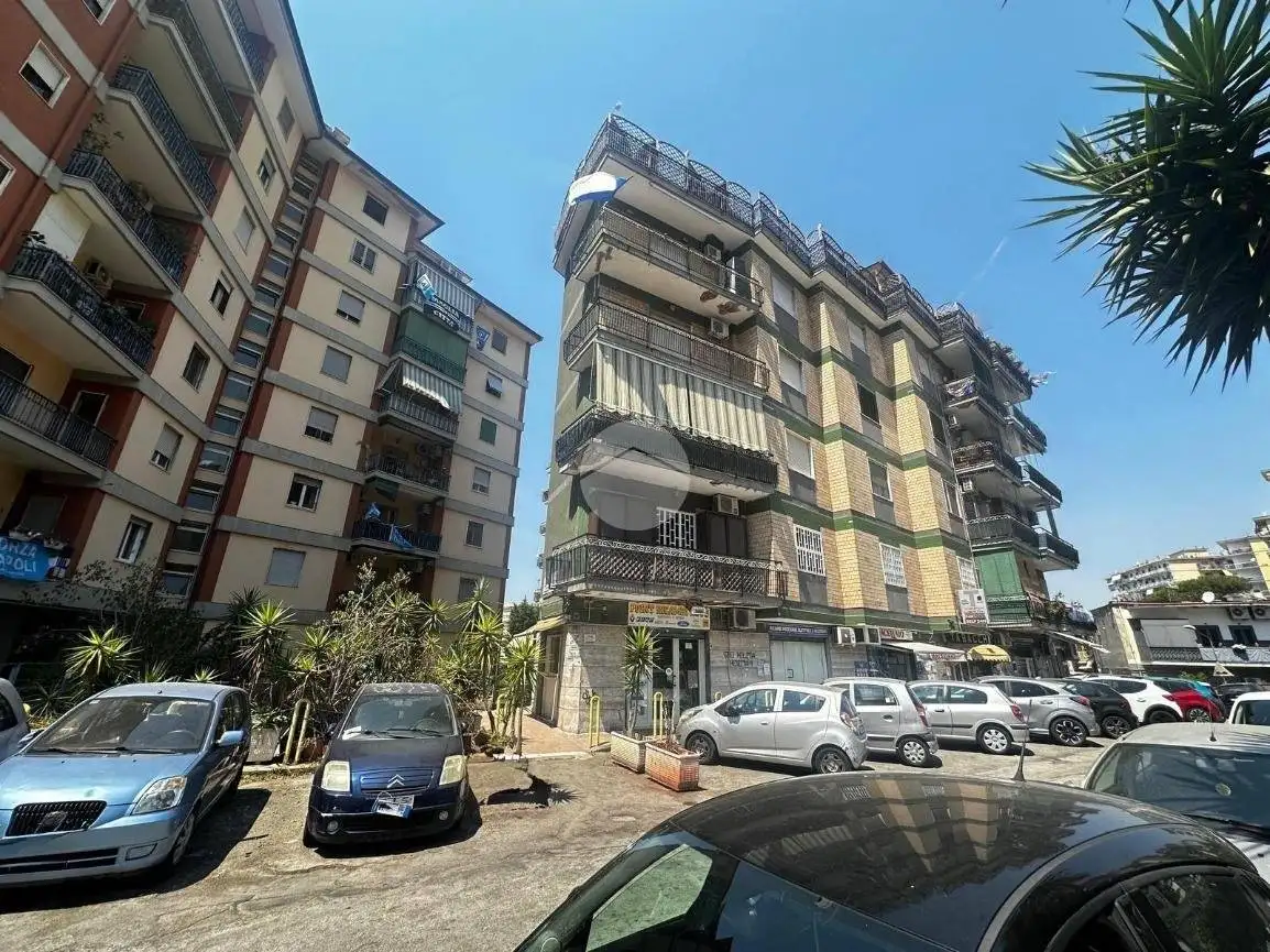 Appartamento in vendita a Napoli