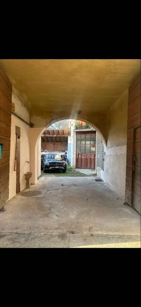 Villa in vendita a Fara Novarese