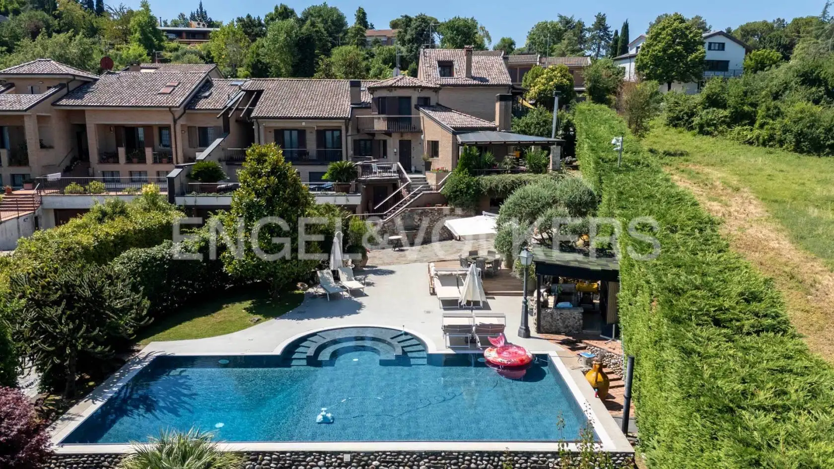 Villa in vendita a Pianoro