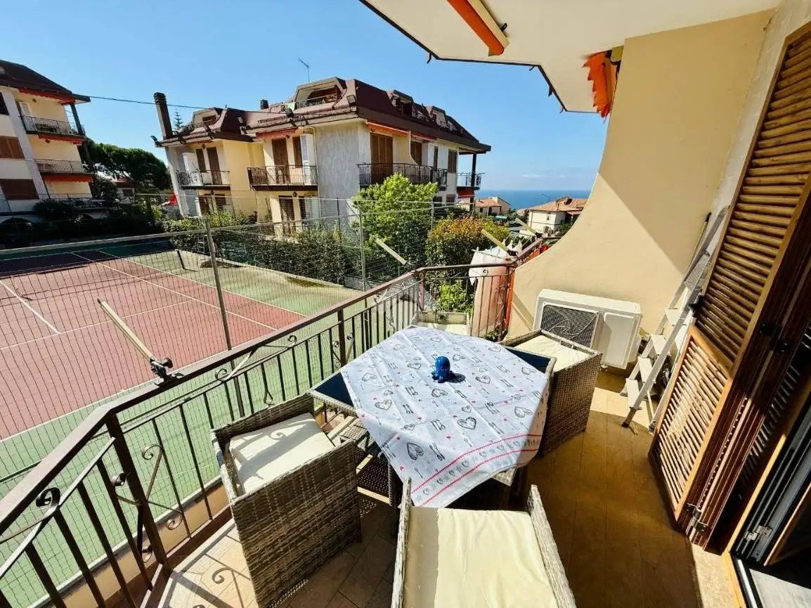 Bilocale via piani paorelli 34, Piani Paorelli, Costarainera - foto 2