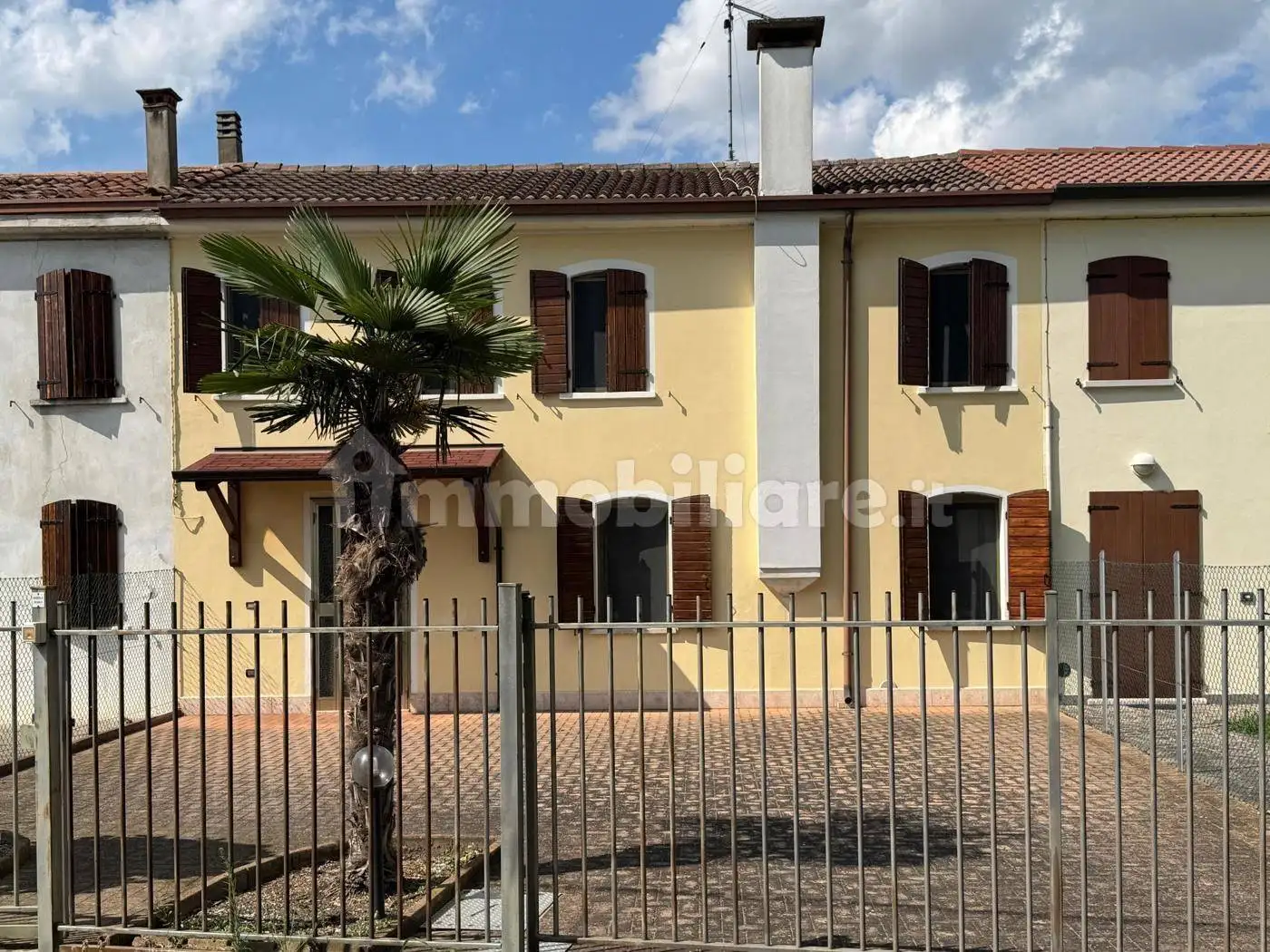 Villa a schiera via Pegorina, Snc, Centro, Casale di Scodosia - foto 2